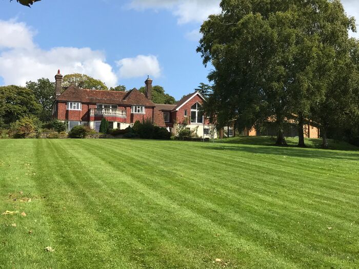 Green Loanings country house and front lawn near Tunbridge Wells